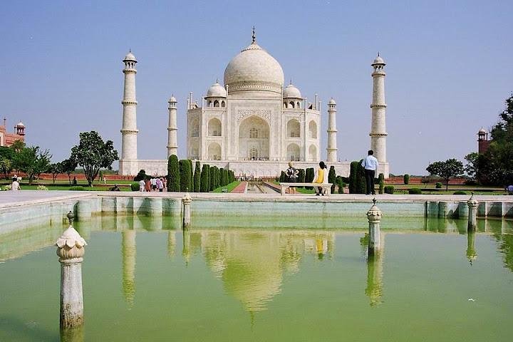 Day Trip to The Taj Mahal and Agra from Delhi by Train