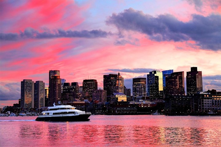 90-Minute Boston Harbor Sunset Sightseeing Cruise, Boston