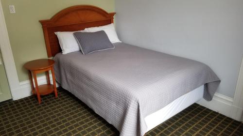 hotel-img