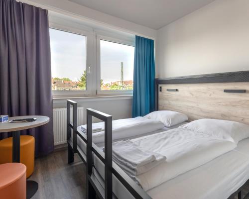 hotel-img
