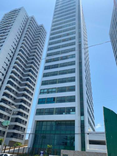 FLAT LUXO BEIRA MAR 14 andar