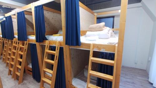 hotel-img
