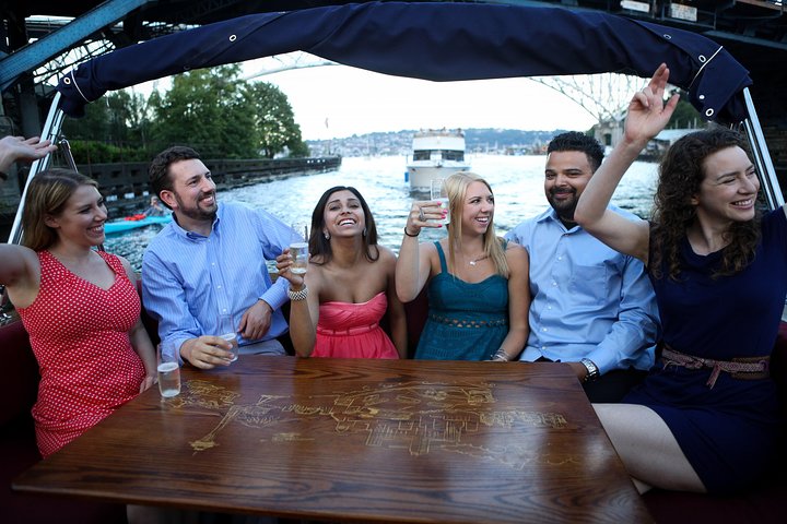 Seattle's Favorite Sightseeing Floating Homes Cruise - BYOB!, Seattle