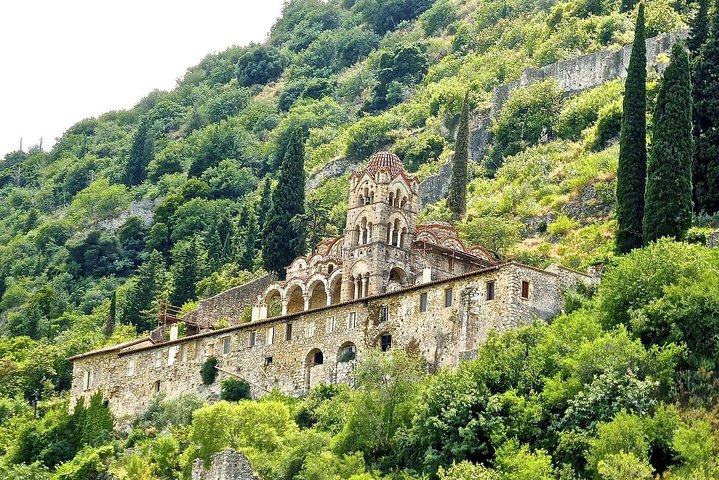 6 Day Private Tour Peloponnese & Meteora to Mythical Paths