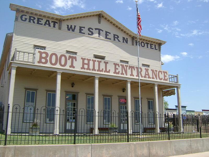 media_gallery-2020-03-9-11-800px_Boot_Hill_Museum_Entrance__Great_Western_Hotel__7185f9b425601fe466557d510cb08020.jpg