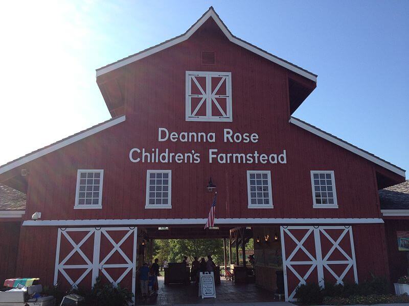 media_gallery-2020-03-9-11-800px_Deanna_Rose_Children_s_Farmstead_entrance_e965933b67f5f89f793417d265a9e3e4.jpg