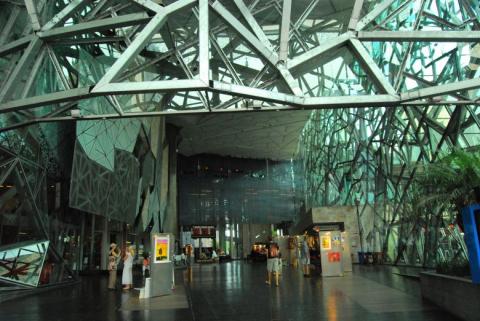 15 Day Trip to Melbourne from Perth