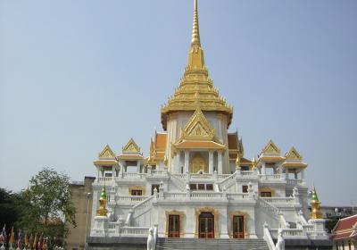 Wat Traimit